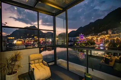 Zhenyuan Wushiju (Zhenyuan Ancient City Scenic Area Store) Hotels near Zhenyuan Railway Station