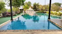 Toh Buk Seng Ayutthaya Hotel Hotels in Nakhon Luang District