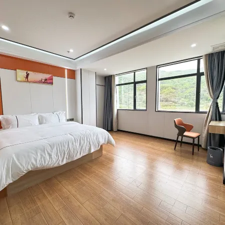 Lufeng Haiyi Homestay
