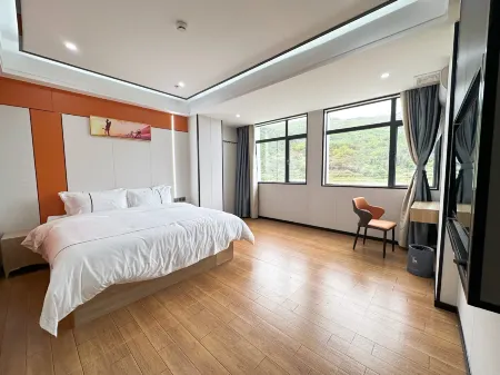 Lufeng Haiyi Homestay Отели рядом с достопримечательностью «Kwan-yin Ridge»