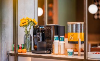 Orange Hotel (Beijing Daxing Biomedical Base Longhu Tianjie Branch)
