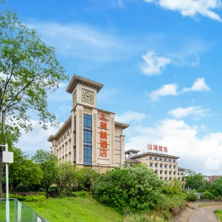 Morning Hotel (Xiangyin Shanhuludao)
