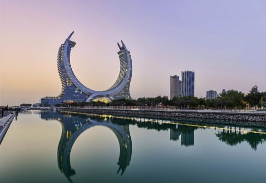 3. 페어몬트 도하..