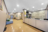 Huaihua Meijun Shang Hotel (Railway Station Branch) - 2-Star