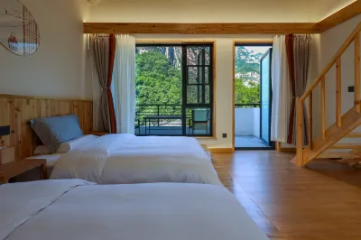 Cuiming Pavilion Theme Homestay Hotels near Shanglajiang Village