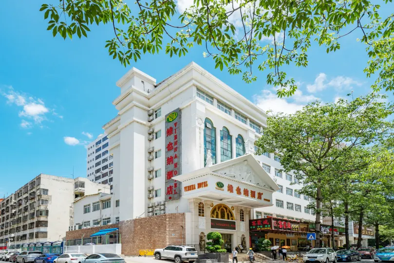 Vienna Hotel Shenzhen Sports Center Bagualing Subway Station Branch