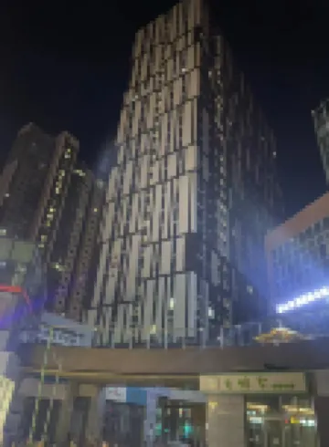 宜居影院民宿（駐馬店建業凱旋廣場店）