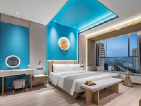 九天紅飛開元ホテル 利川のホテル