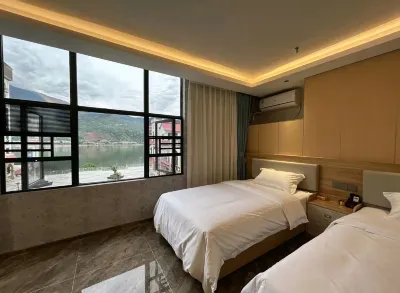 Hanyuan Lake View Homestay Hotels near Hanyuan Lake Wetland Park - Campsite