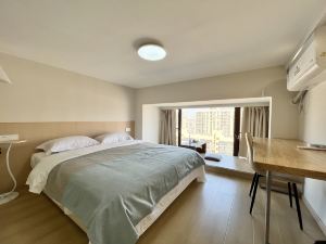 Nanchang Weijing LOFT Apartment Hotel