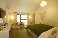 Lisu Homestay (Laojunshan Yunjing Cableway Second Branch)