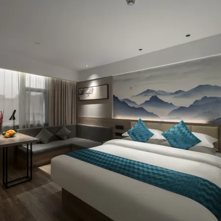 Qianyi Hotel (Beiliu Wanda Plaza Branch)