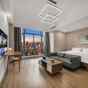 Wers Hotel (Chongqing Lianglukou Eling Light Rail Station) Отели рядом с достопримечательностью «Chongqing Bayu Mingbian Culture Art Museum»