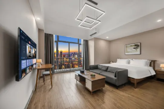 Wers Hotel (Chongqing Lianglukou Eling Light Rail Station) Hotels near Three-layered Road