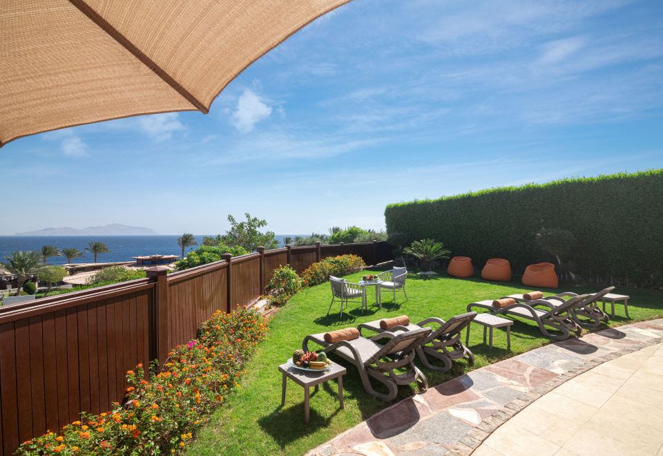 The Sultan Hotel Over view