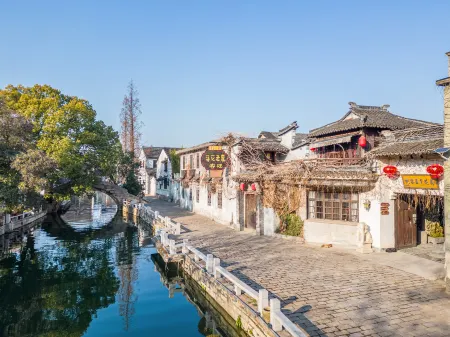 The Fallen Flower Old House - Luxurious Garden Suites in Jiangnan Courtyard Style