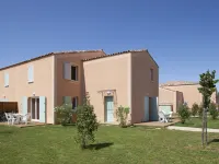Vacanceole - Residence les Demeures du Ventoux Hotels in Aubignan