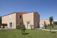 Vacanceole - Residence les Demeures du Ventoux Hotels in Loriol-du-Comtat