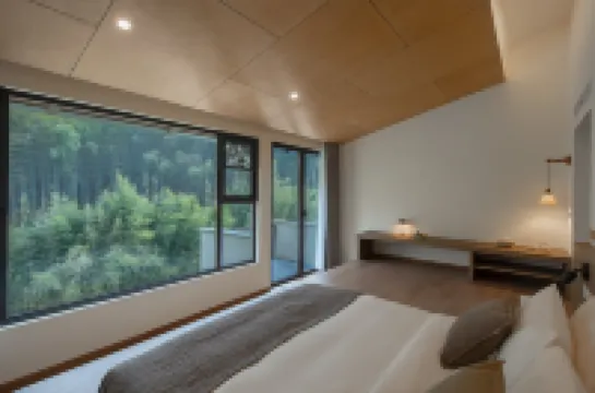 LOST LODGE GUESTHOUSE (Shaoxing XiaYi）