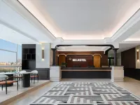 Kunxing Tea Art Hotel (Shapingba High-speed Railway Station) Отели рядом с достопримечательностью «Площадь Санься»