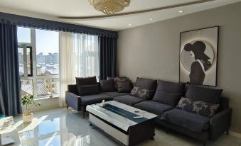 Dunhua enjoy homelike for a while