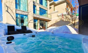 Altay Xueshang Yinxu Hot Spring Resort (China Yard Branch)