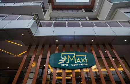 Maxi Hotel and Event Center Отели рядом с достопримечательностью «Cebu Ferries Corporation - AATC Pier»