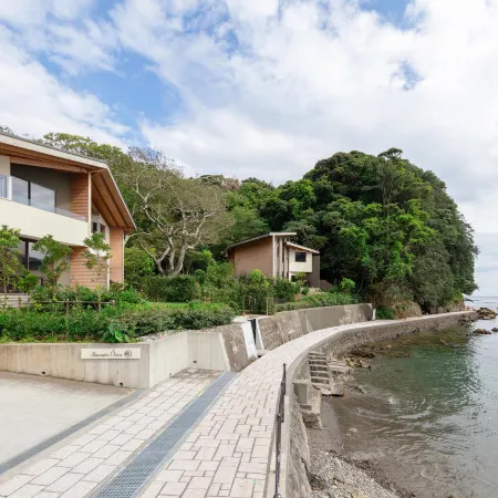 Hamabe Oura