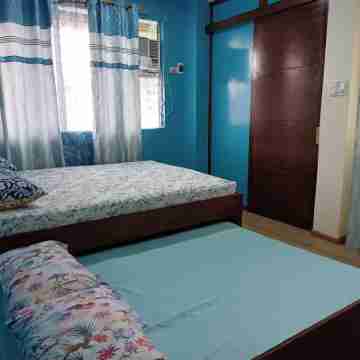 Cebu City 2 Flr Apartment near SM Seaside Ocean Park Anjo World Rooms