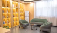 Shankee Tea Style Hotel (Changge Jinying Road Railway Station)