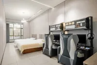 Super Player E-sports Hotel (Yudong High-speed Railway Station Business and Trade City Branch) - Esports