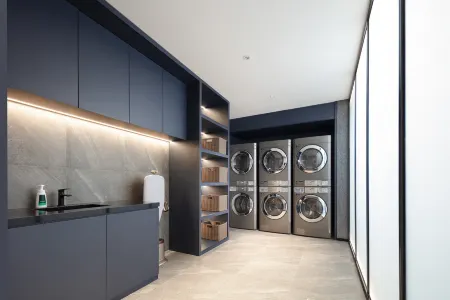 Atour Light Hotel Qingdao North Railway Station ShengPing Road Отели рядом с достопримечательностью «Ocean University of China Laoshan Campus»