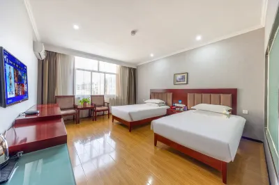City Coordinate Hotel (Dingxi Youyi Square Railway Station) Hotels near Dingxi Artificial Lake
