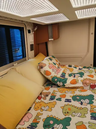 Tianshui Linzhongju Resort Cabin Отели рядом с достопримечательностью «Immortal Cliff»