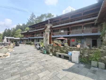 Wuming Tang Homestay Отели в г. Цимэнь