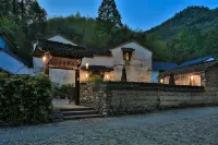 杭州見吾鄉·久臨靜舍湖畔民宿 餘杭布達羊農場（BuDa Farm）附近的飯店