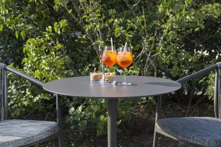 voco Milan-Fiere Отели рядом с достопримечательностью «Torre Diamante»