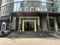 Little elephant selected river view homestay (Jiefangbei and Hongyadong Branch, Chongqing)