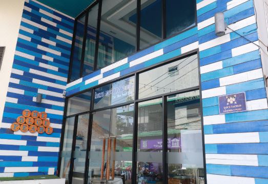 4. 더 블루 펄 카..