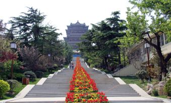Weihai Shuwang Boutique Hotel (Weigao Plaza Branch)