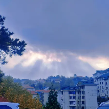 Yiduoyun Vacation Apartment (Lushan Guling Street)