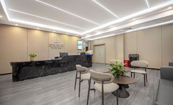Berlin Hotel chenzhou (Heping Night Market)