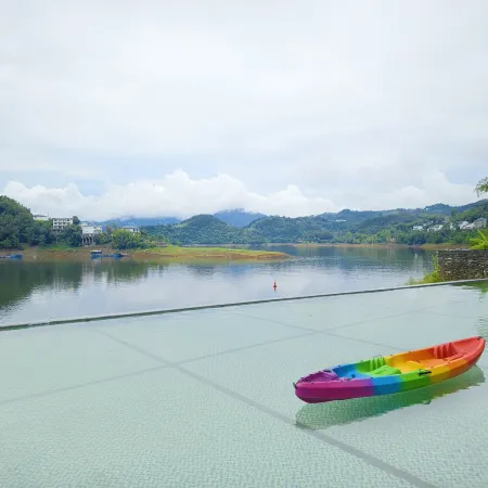 Ankang Yinghu Xiaoyin Resort Hotel