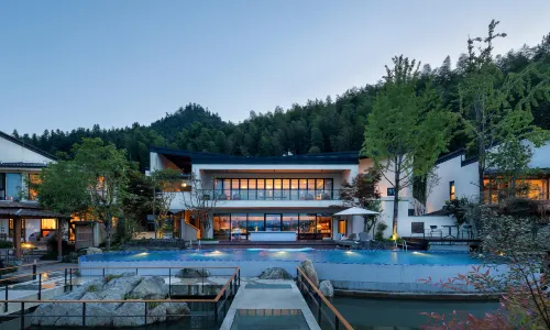 Nomadland Villa Resort