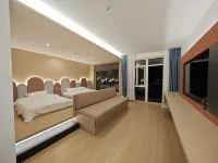 Trunk Inn(Siming Lake Scenic Area) - balcony