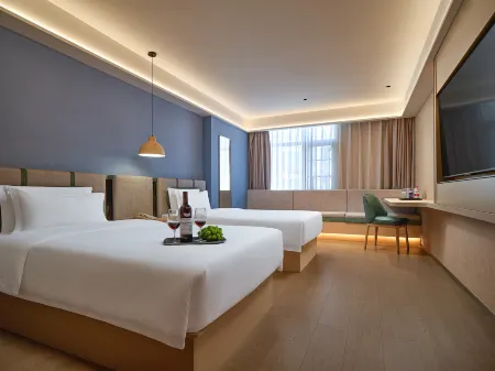 Street Guest Knights Hotel Отели в г. Чалин