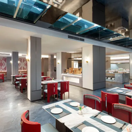 Qing Yuan Lian Yang Ramada Encore Hotel