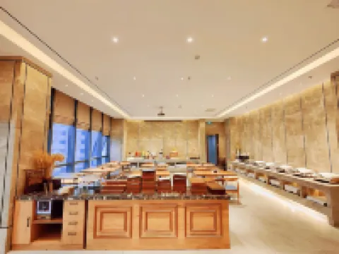 Yitel Collection (Shenyang North Railway Station subway station)