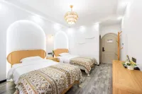 Dianshan Lake Jiuyue Shiguang · Lakeside Swimming Pool Party Resort Villa