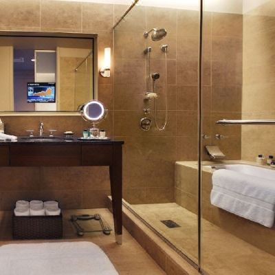 Grand Deluxe One Bedroom Suite With River View Trump International Hotel & Tower Chicago Promo Code